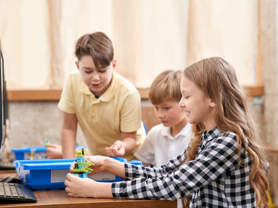 Top 5 Interactive Tools for improving teaching methods in India